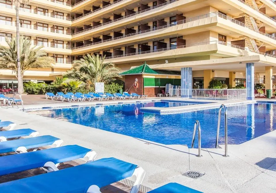 Gran Hotel Cervantes pool